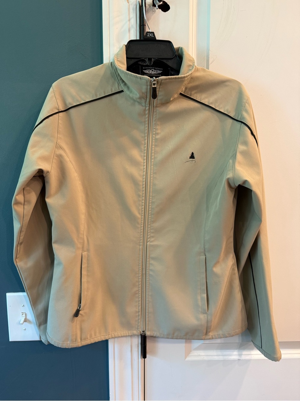 Straight Down Performance Women’s Golf Jacket